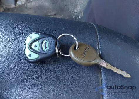 2008 Jeep Patriot Sport from USA, damaged, VIN 1J8FF28W78D796059